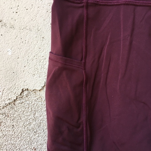 Lululemon Fast and Free Short 6” Cassis Size 4 - Picture 4 of 6